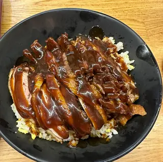 Pato asado y salsa hoisin