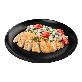 Куряче філе у вершковому соусі з овочами (330г)