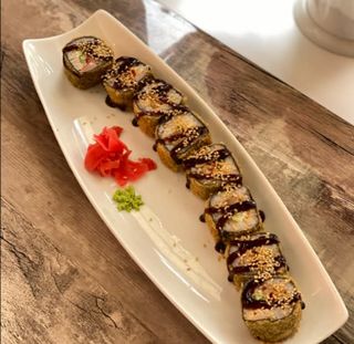 Жареный ролл с курицей