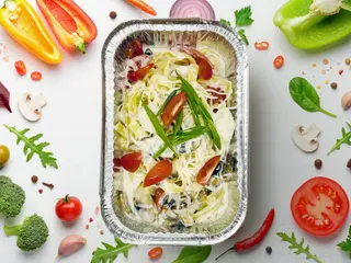 Паста с курицей и грибами
