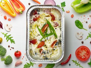 Паста с курицей и грибами