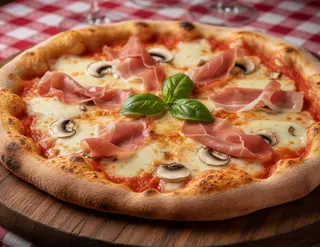 Pizza Prosciutto e Funghi