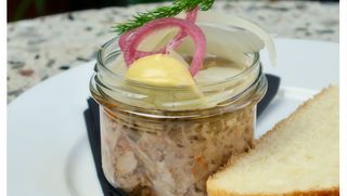 nóżki w galarecie, marynowany fenkuł, musztarda