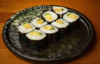 Maki de aguacate