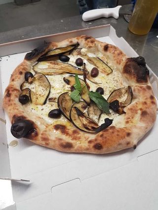 Pizza Especial Greca