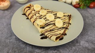 Palačinka sa Nutellom, plazma keksom i bananom