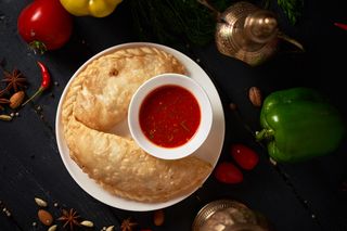 Чебуреки (2шт)