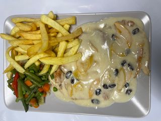 Pechuga De Pollo Con Salsa De Melocotón