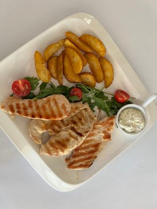 Pileći file na žaru