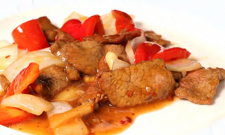 Manzo in salsa picante