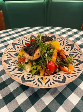 Salata sa lososom