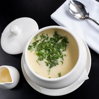 კლასიკური ჩიხირთმა სოფლის ქათმით და ძმრით