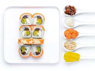 Sake Roll z Migdałami (5 szt.-190/8 szt.-350g)