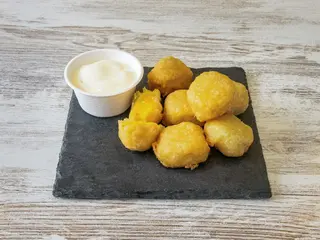 Bites De Cheddar Y Jalapeño