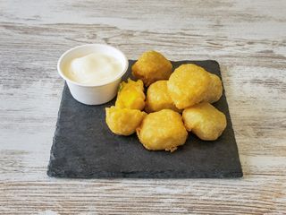 Bites De Cheddar Y Jalapeño