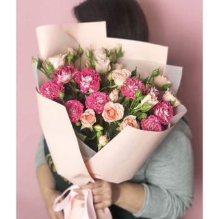 სპრეი ვარდების თაიგული