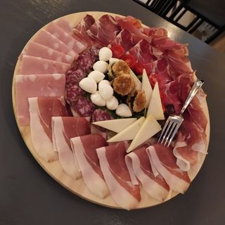 Tagliere salumi e formaggi 3