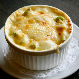 ბროკოლი ყველით