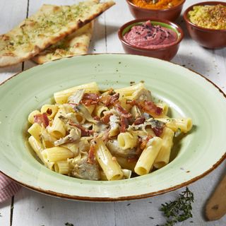 Rigatoni Amb Carxofa I Guanciale