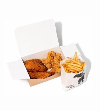 Chicken Snacks box 2 udka + 13 popsy + frytki