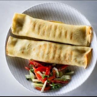 Green Pesto With Mozzarella And Tomatoes