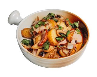 Запечена картопля з беконом та грибами (250г)