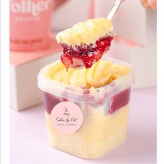 Tarta en Tarrina de Limón con Frutos Rojos 