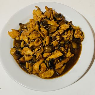 pollo con champiñones