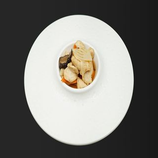 228 Pollo funghi e bambù