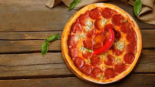 Diavola con Gorgonzola + Coca-Cola