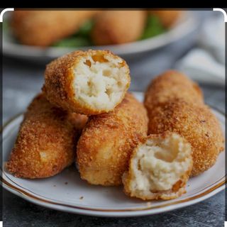 Croquetas de Pollo Asado (8 und)