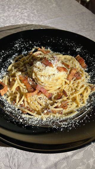 Classic Carbonara (cu guanciale)