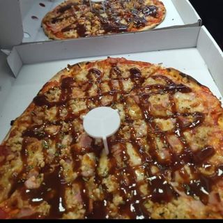 Piza barbacoa picada becon