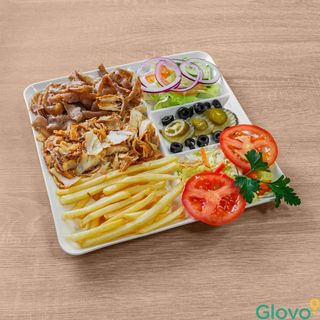 Talerz kebab duży z frytkami
