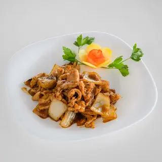 70-Pollo Con Champiñones