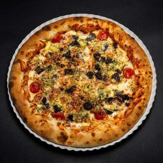 Pizza Mare + Pizza Mica la 14.90 RON