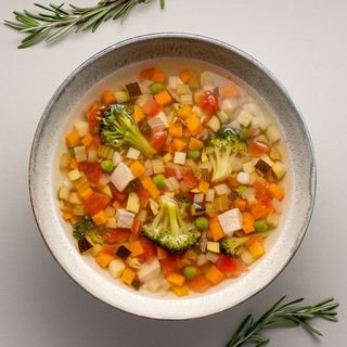 Суп Мінестроне