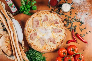 22. Pizza Carbonara (Rozmiar Pizzy: Duża 40)