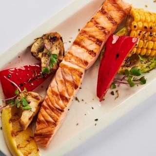 Лосось на грилі (200г)