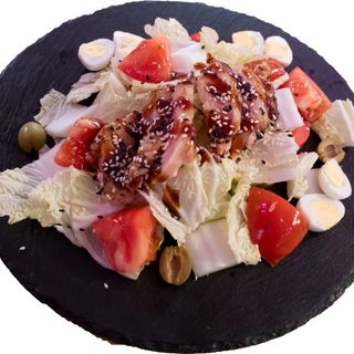 Աղցան թունայով