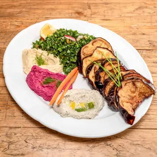 Sabich + Pita fatta in casa + Succo a scelta