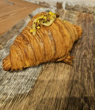 Croissant De Pistacho