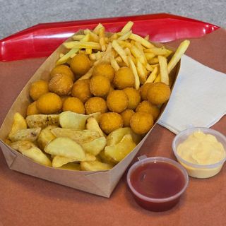 Ассорти с картофелем/ Assorti cu Cartofi