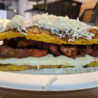 CACHAPA COCHINO FRITO