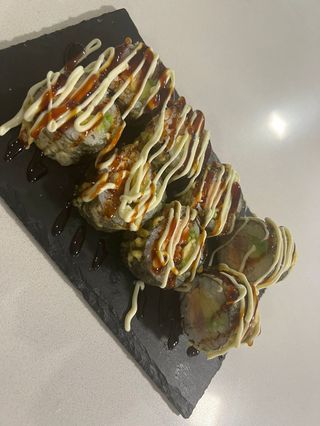 Maki Frito Especial De La Casa (8 Pzs.)