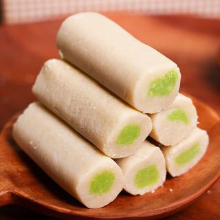 Kaaju Pista Roll (500gm)