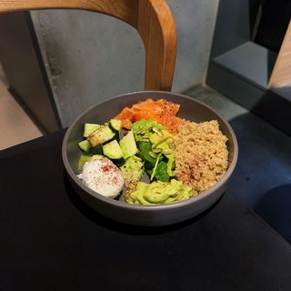 Боул із слабосоленим лососем (280г)