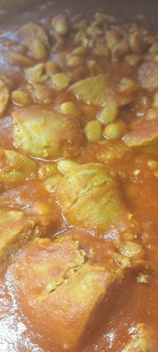 Salsiccia e fagioli all'uccelletto 