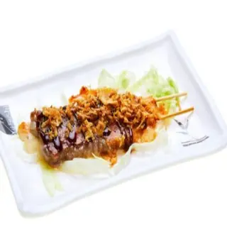 33. Pincho De Ternera Con Queso (4 Uds.)