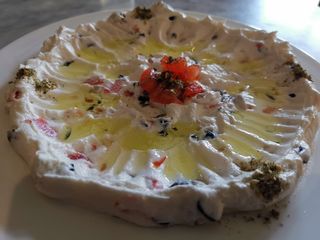 Labneh Mtabale